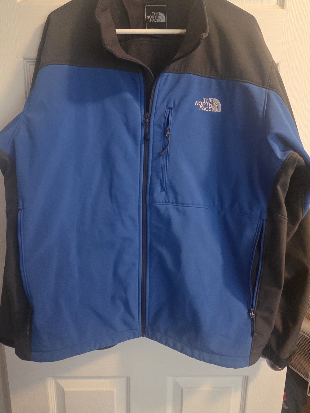 The North Face Men’s Blue and Black Softshell Jacket 2XL